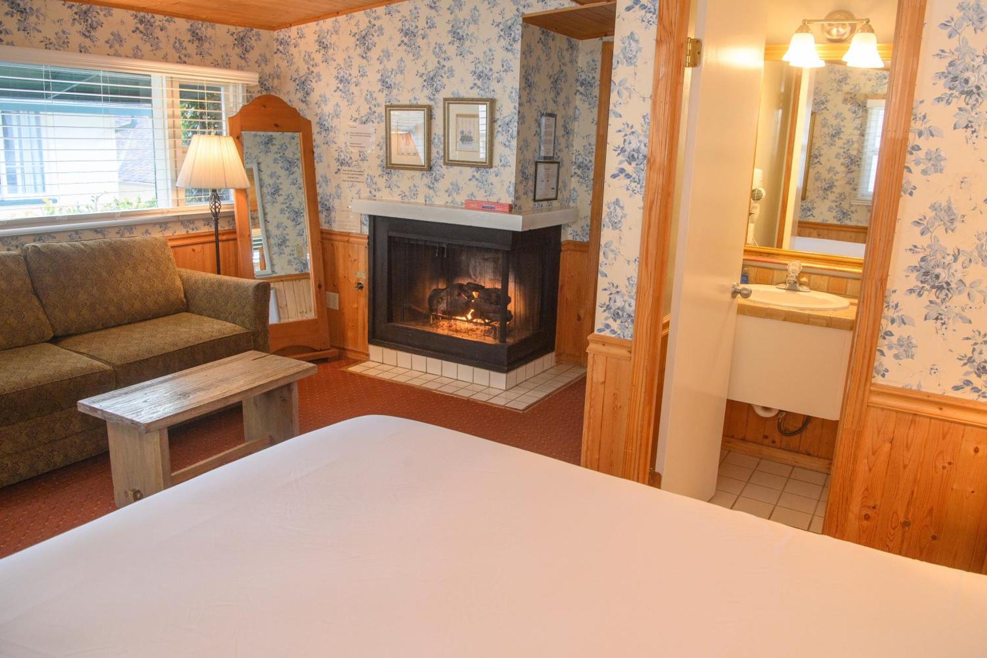 Carmel Fireplace Inn Carmel-by-the-Sea Exterior foto