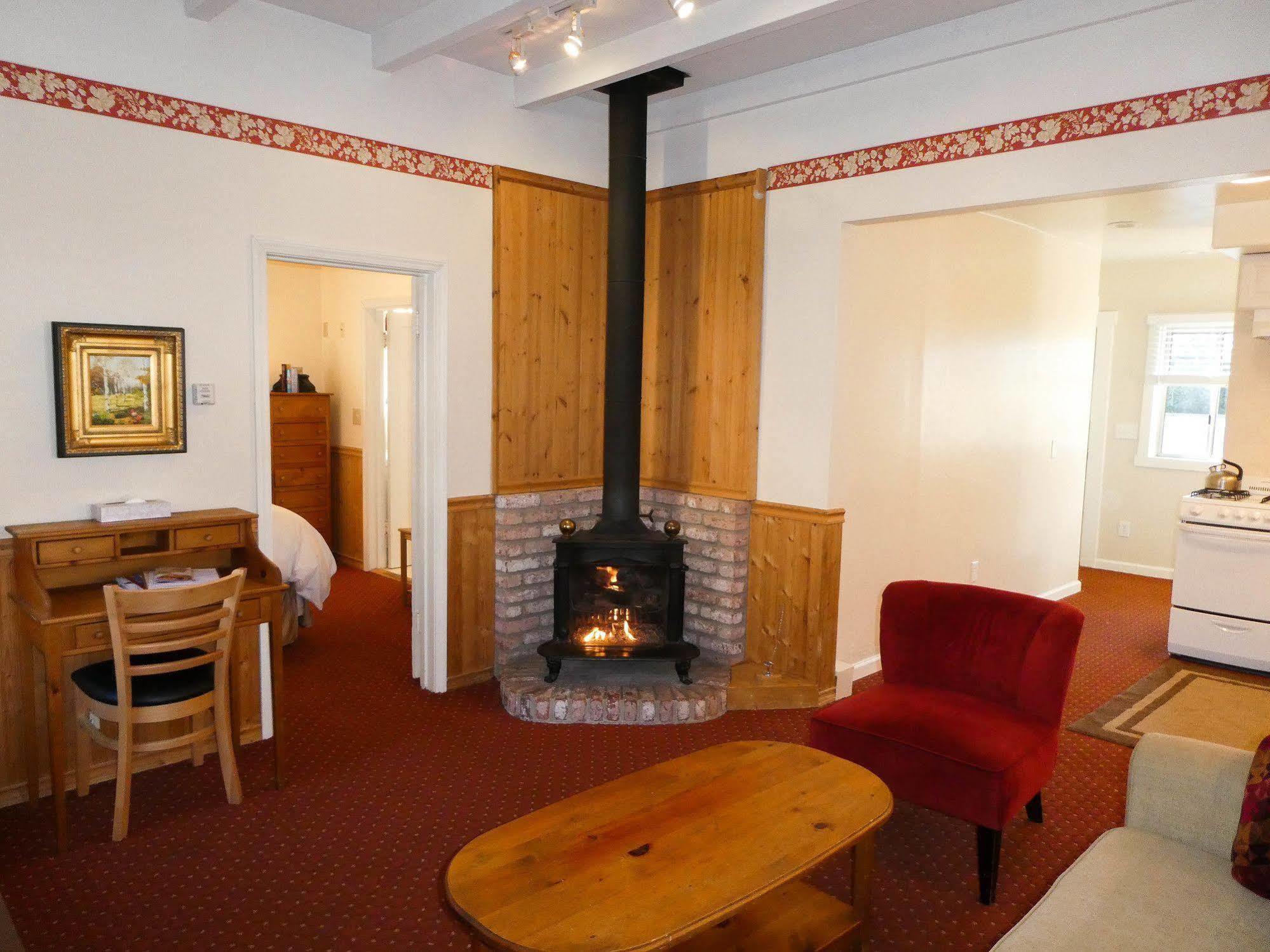 Carmel Fireplace Inn Carmel-by-the-Sea Exterior foto